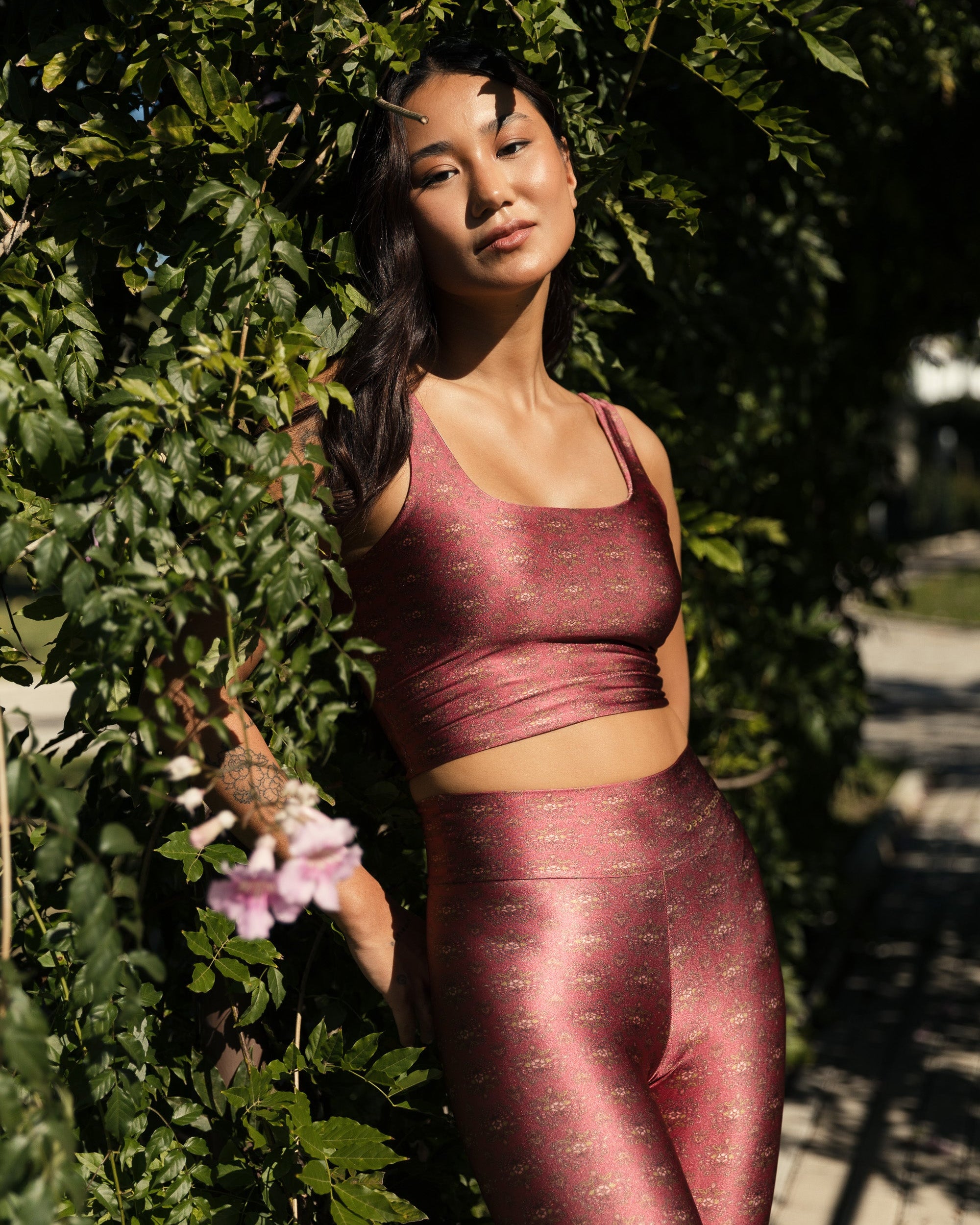 Flor de Lis Cropped Top