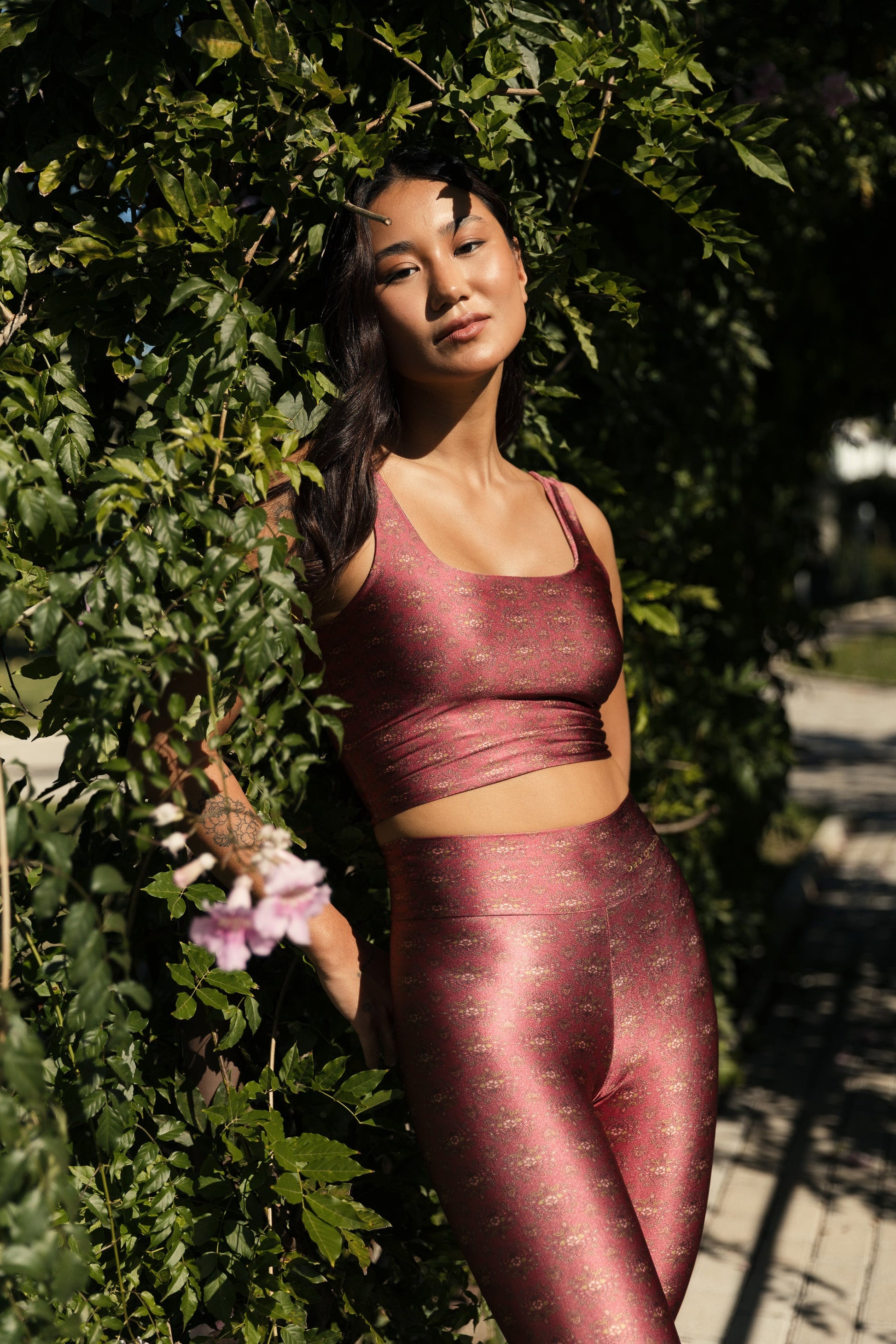 Flor de Lis Cropped Top