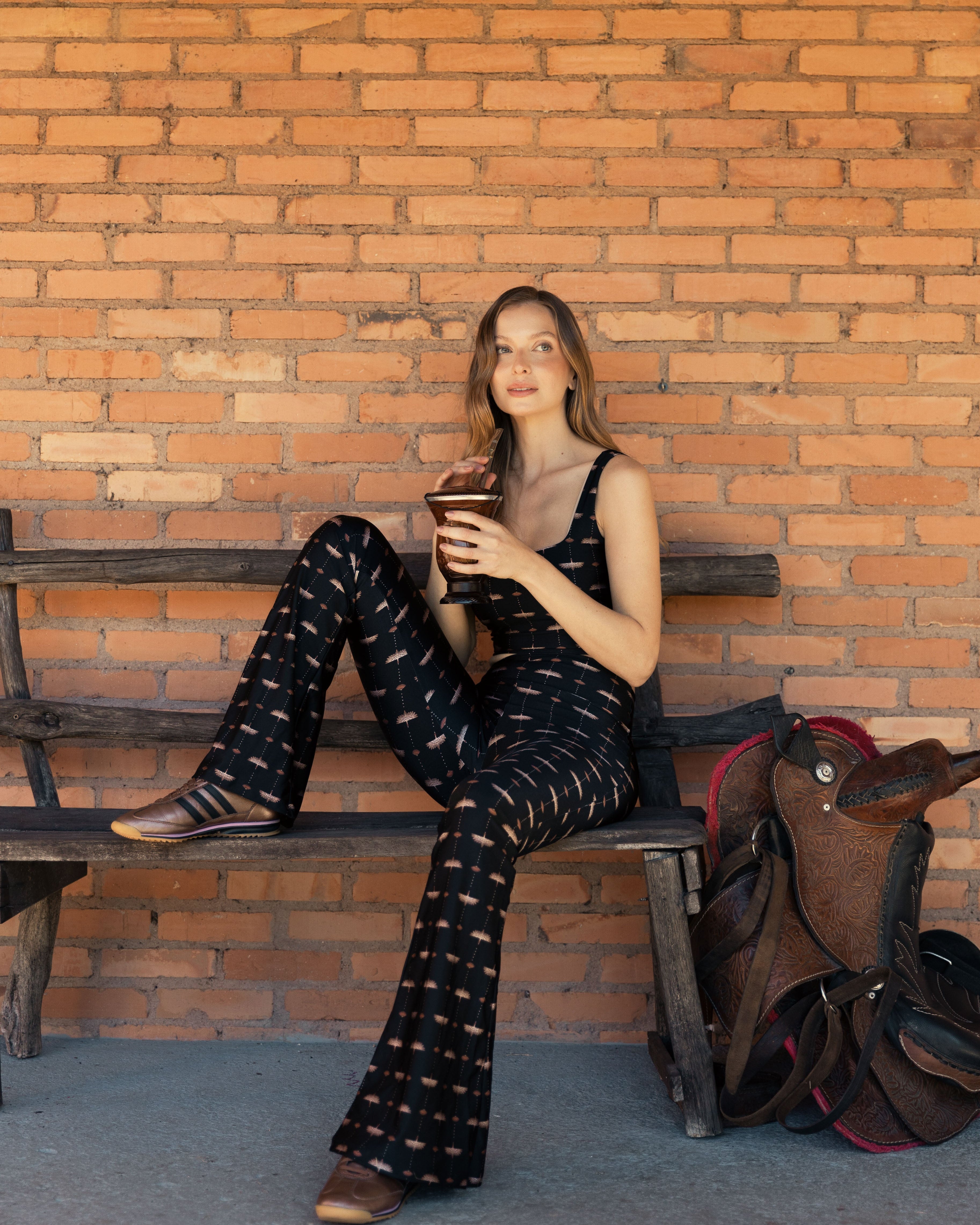 Tsuru Noir Flare Pants