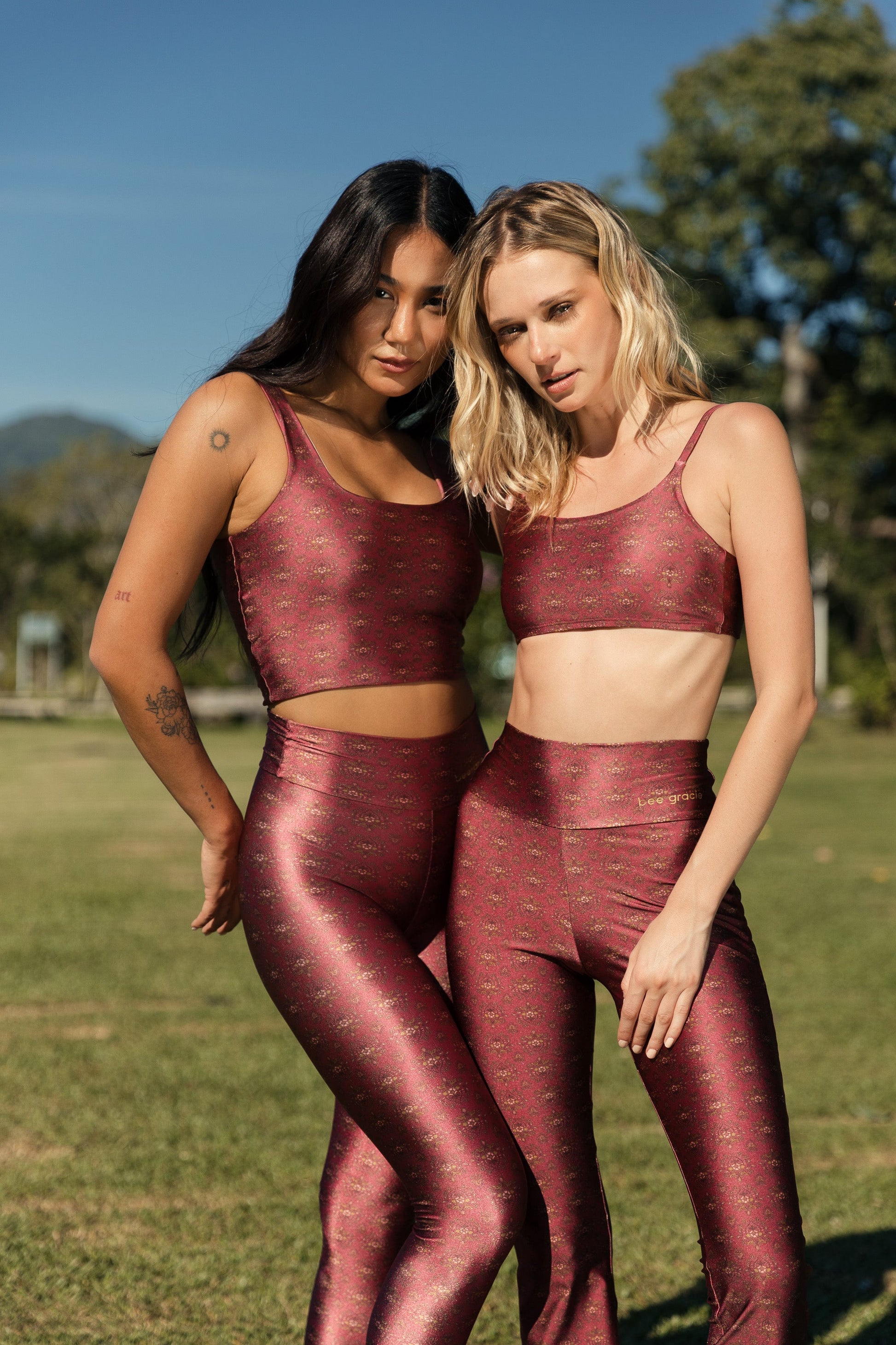 Flor de Lis Cropped Top
