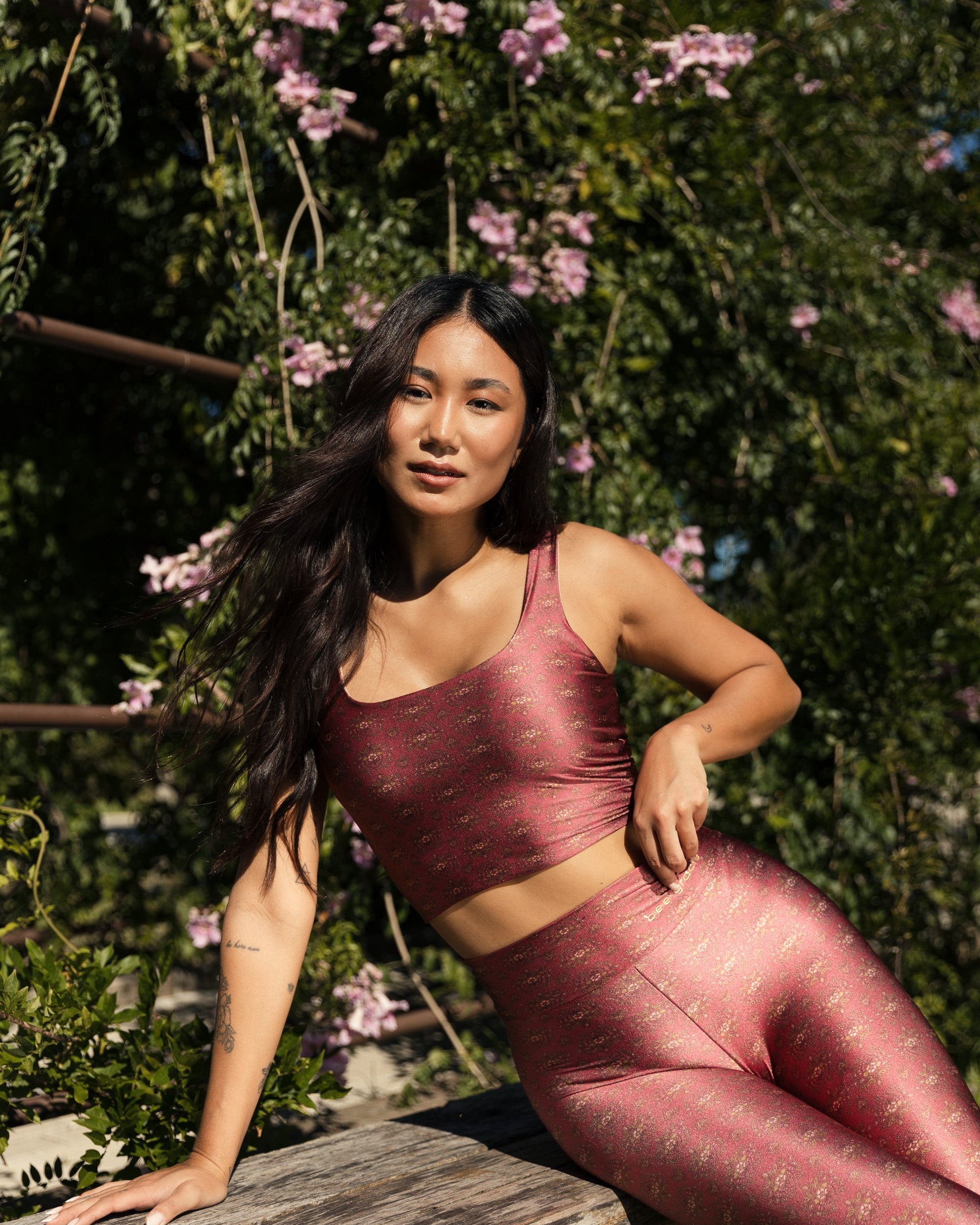 Flor de Lis Cropped Top
