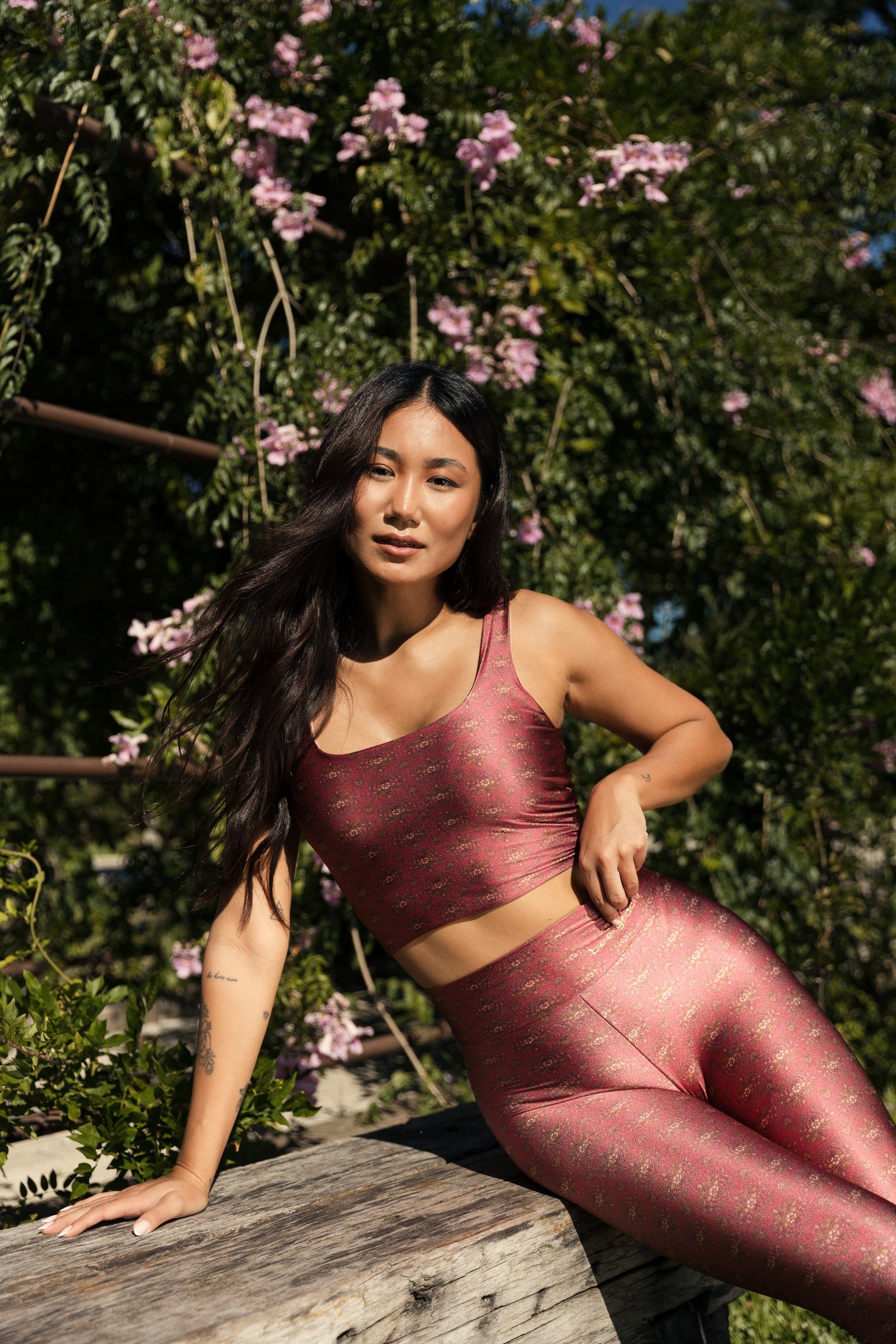 Flor de Lis Cropped Top