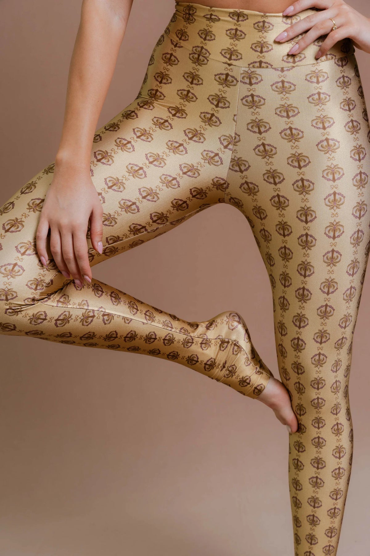 Golden Breeze Legging — Skin Fit